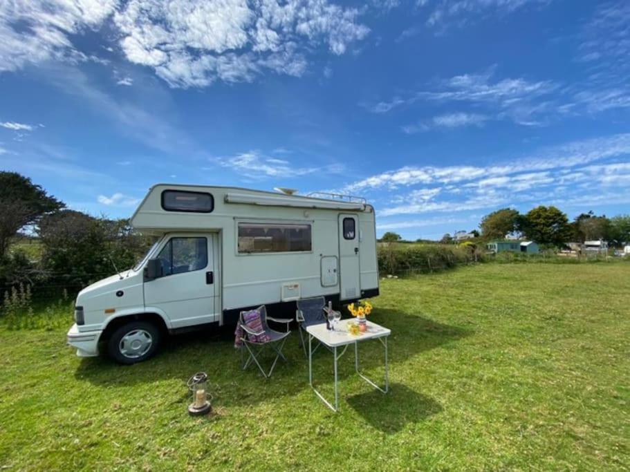 Lily Cosy Campervan With Sea Views & Amazing Sunrises St Ives Exterior foto